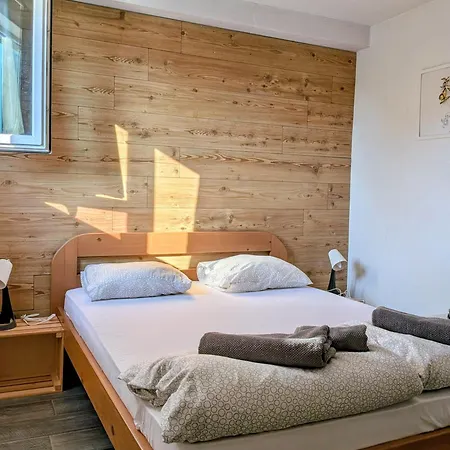 18 - & Cozy Velingrad